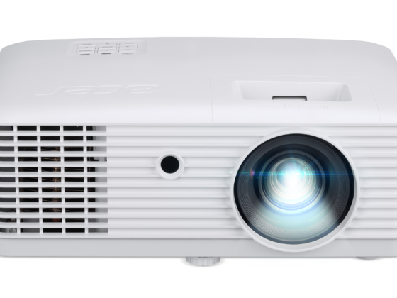 1716302401 Projector Vero HL6810 02 light