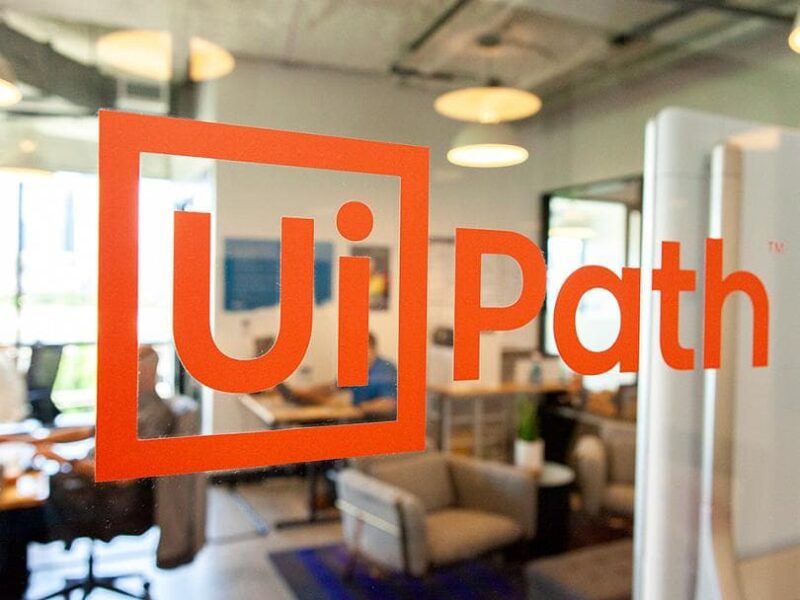 1716448065 UiPath 01