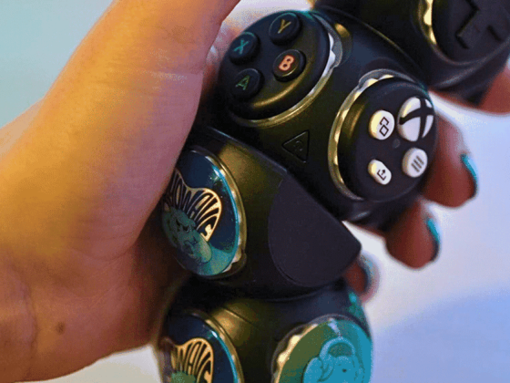 Microsoft engelli Xbox oyunculari icin bir gamepad olan Proteus Controlleri