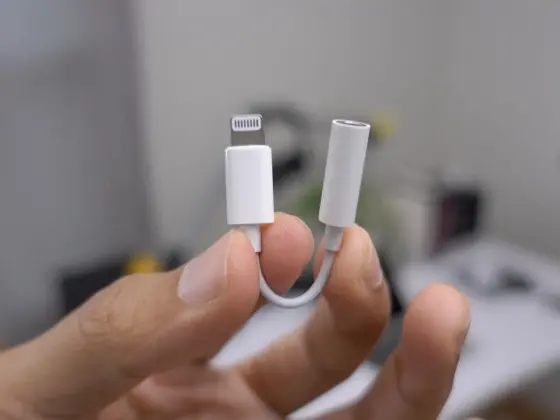 lightning to 3 5mm headphone jack adapter