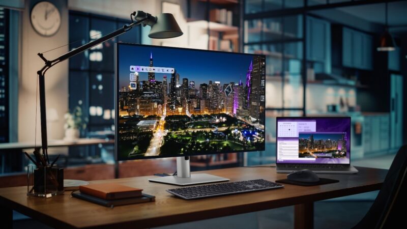 1736507385 Dell UltraSharp 32 and 27 4K Thunderbolt Hub Monitors