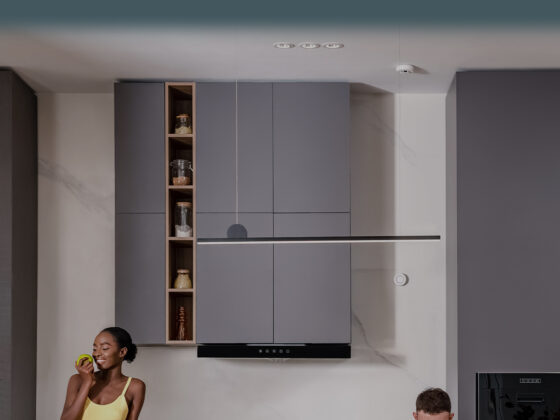 1739142577 005 Selling Point Poster TR