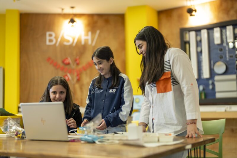 BSH Dunya Kiz Cocuklari Gunu