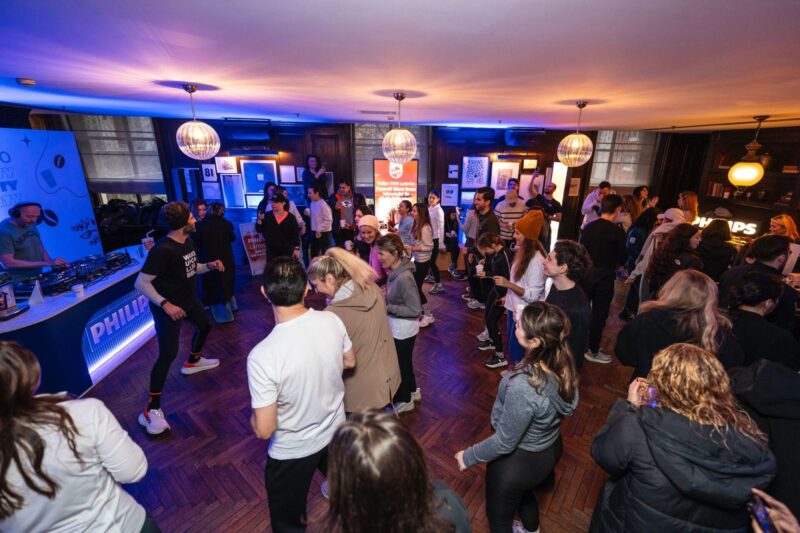 Wake Up Party phillips lattego 1