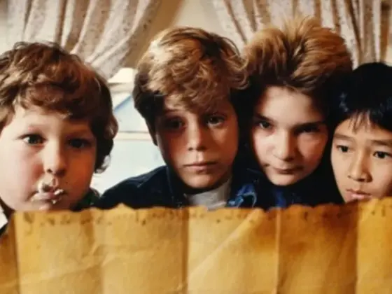 Warner Bros Define Avcilari Technostory