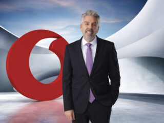 Vodafone Gonulluleri Hasan S 2