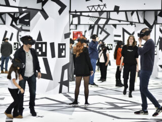 Muzeverse ten 23 Nisan a Ozel Kampanya Technostory