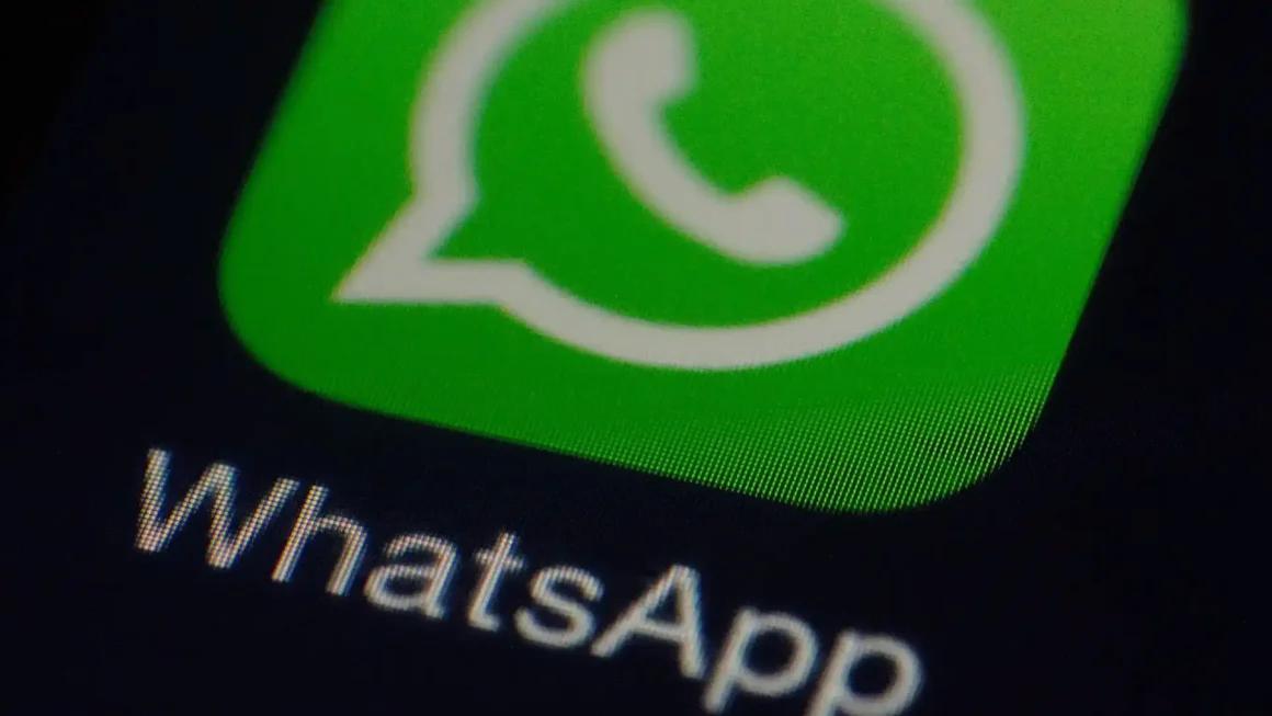 whatsapp plus