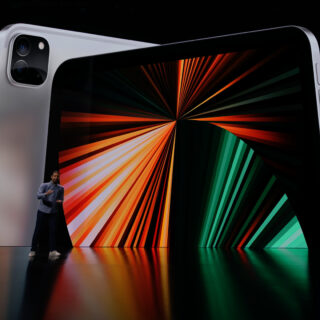 apple oled display