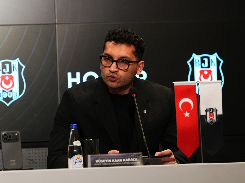 huseyin kaan karaca honor besiktas forma