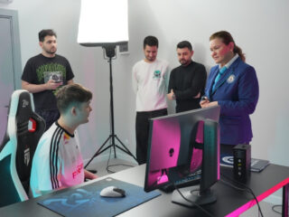 yigox guinness record hits.jpg