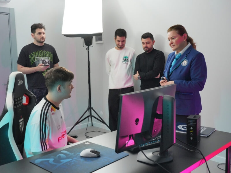 yigox guinness record hits.jpg