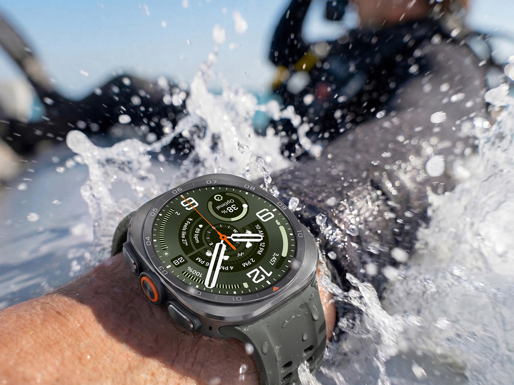 Outdoor sporlar için geliştirilen Galaxy Watch Ultra2 bilekte