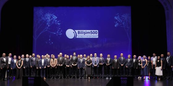 Bilişim 500 ilk 500 bilişim şirketi ödül töreni sahnesi