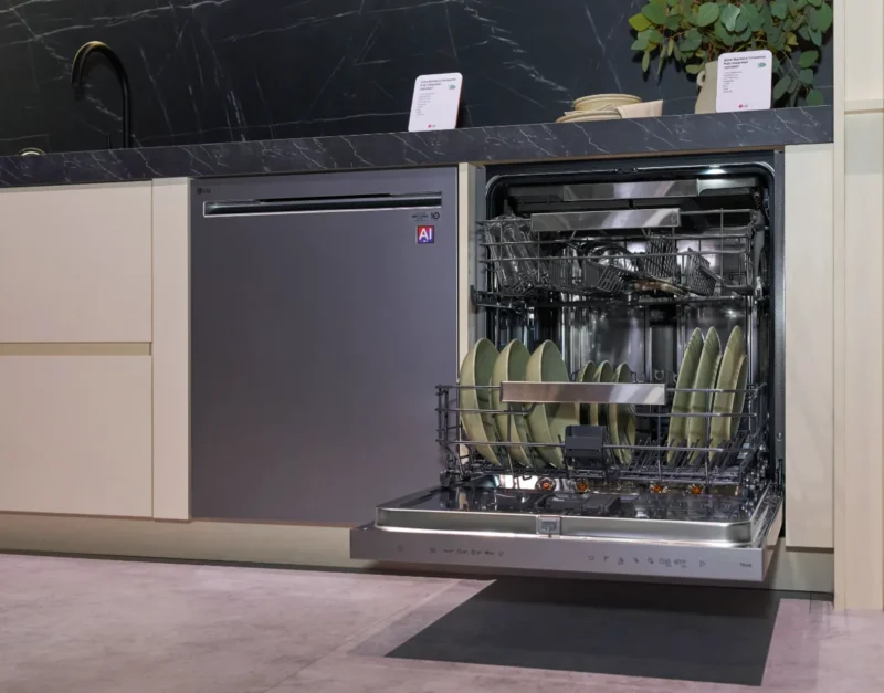 Yüzde 70 enerji tasarruflu LG çamaşır makinesi ve WashTower