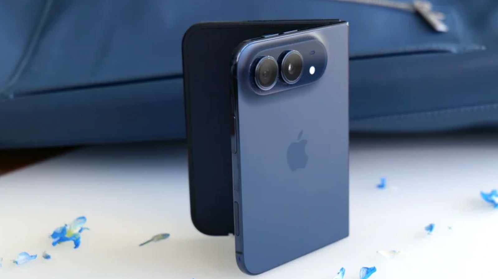 iPhone Duo 2 Prototiplerinde Ekran Altı Face ID Testi